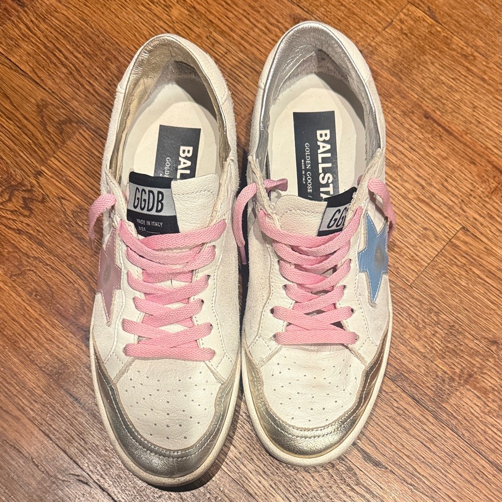 Golden Goose White Leather Sneakers with Pink Laces and Blue Star